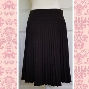 Worthington Stretch Black Pleated Skirt